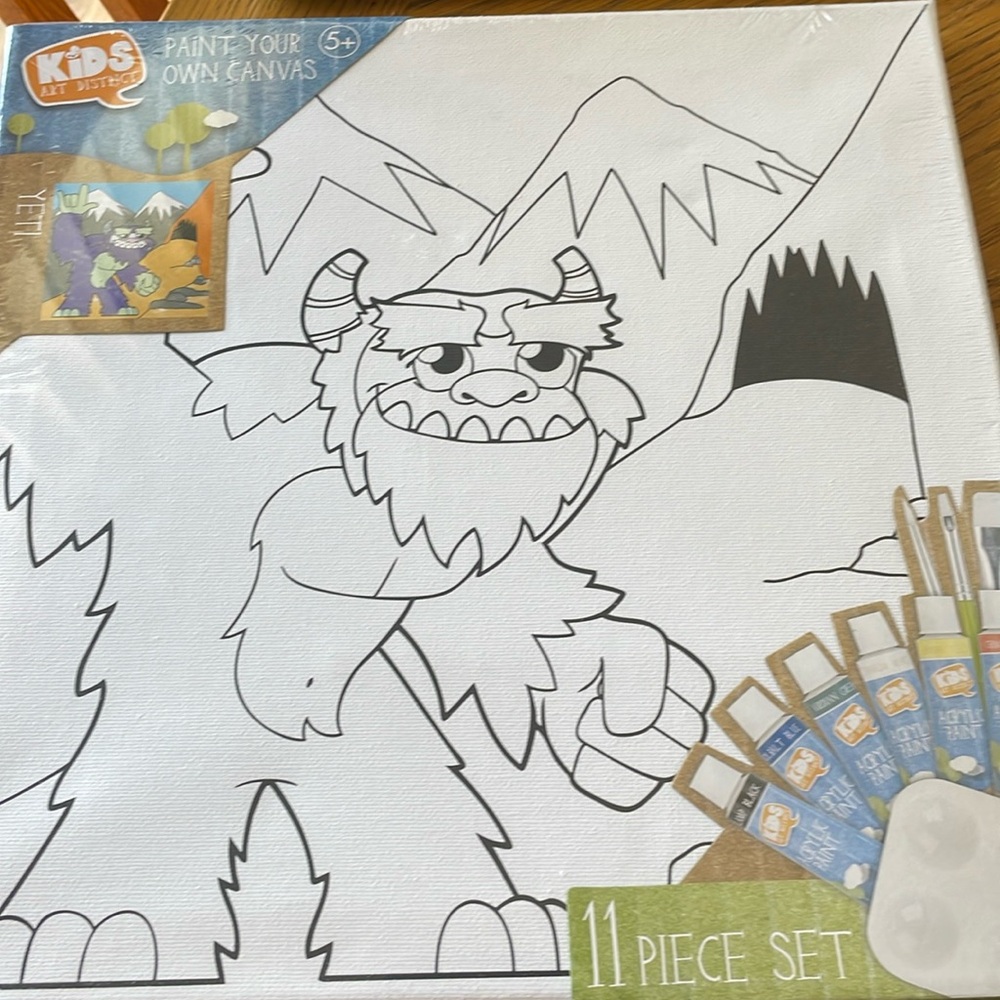 Kids Art District Paint Your Own Canvas Yeti 11 Piece Art Set NEW